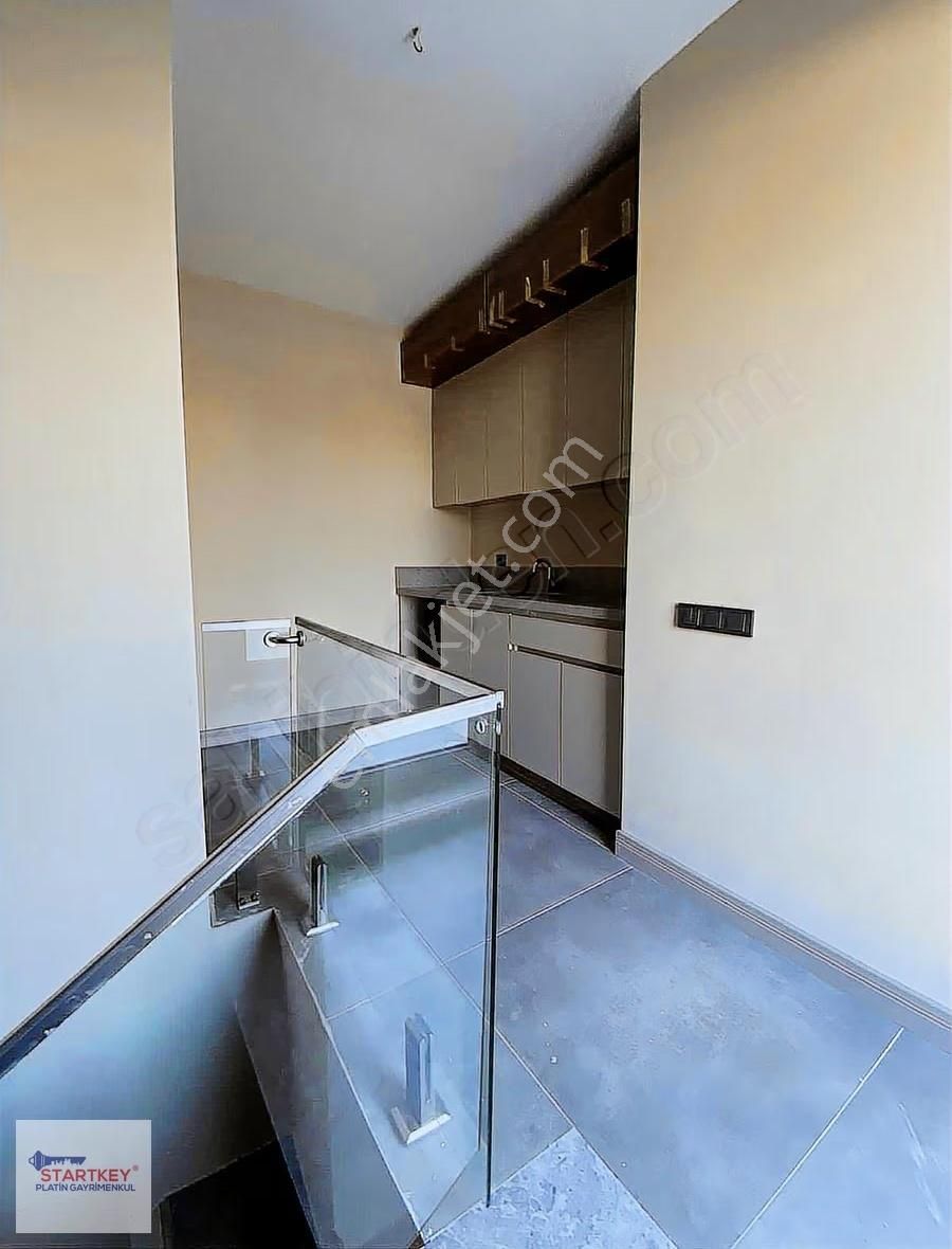 Karaali'de Havuzlu, Asansörlü, 9+1 Ultra Lüks Villa - Görsel 20