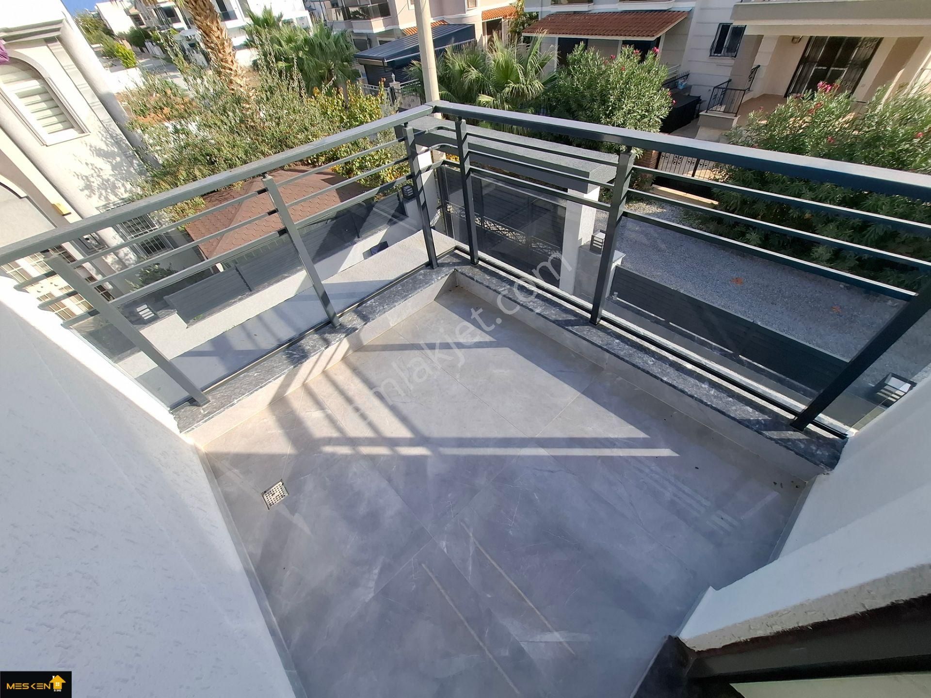 Didim Altınkum Plajına 1 Km, Ultra Lüks 5+1 Villa - Görsel 12