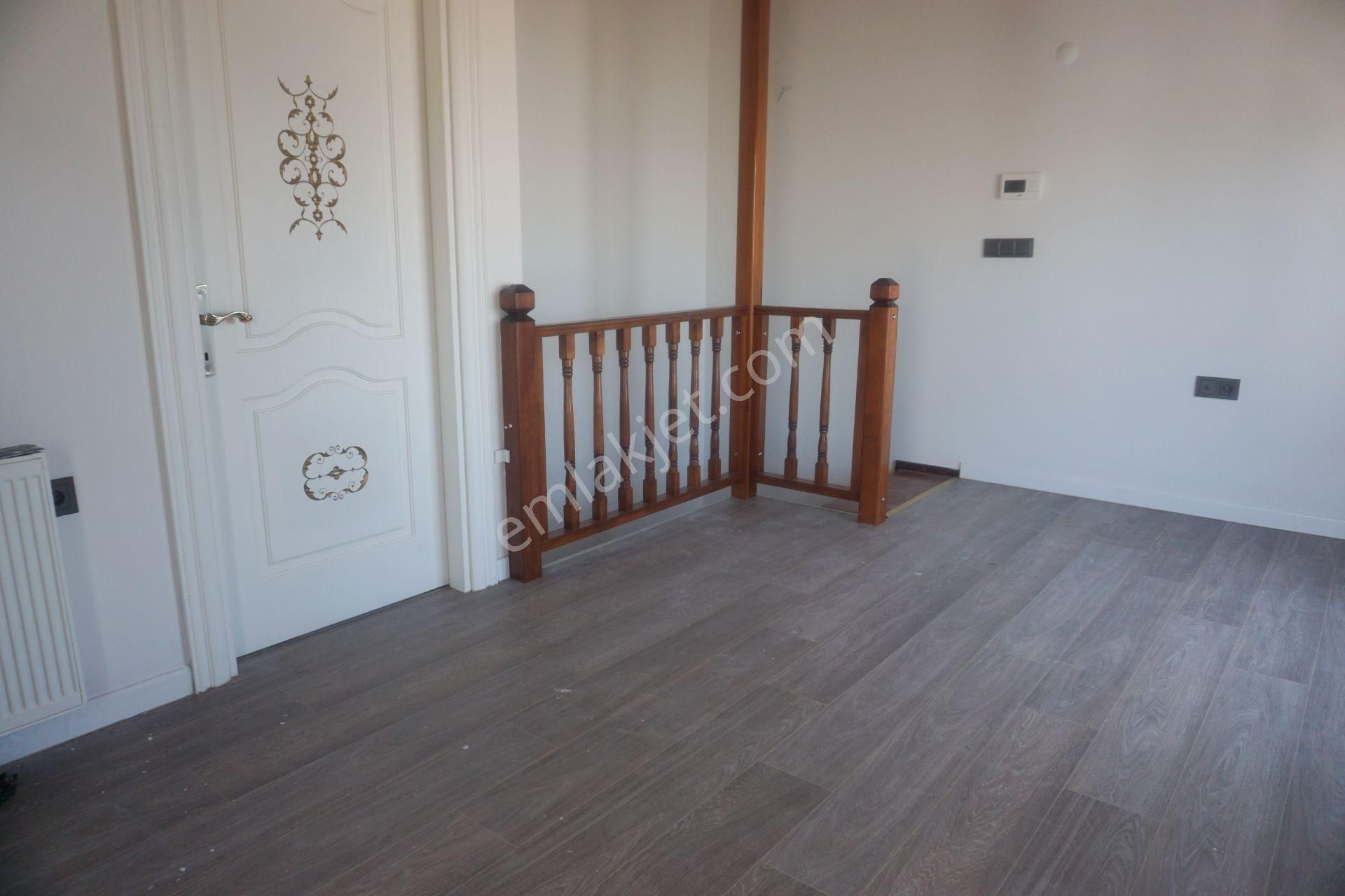 Ataşehirde Satılık Dublex Daire 3+1 Doğalgazlı+teras Balkonlu+asansörlü Çiğli Serkan Dan - Görsel 18