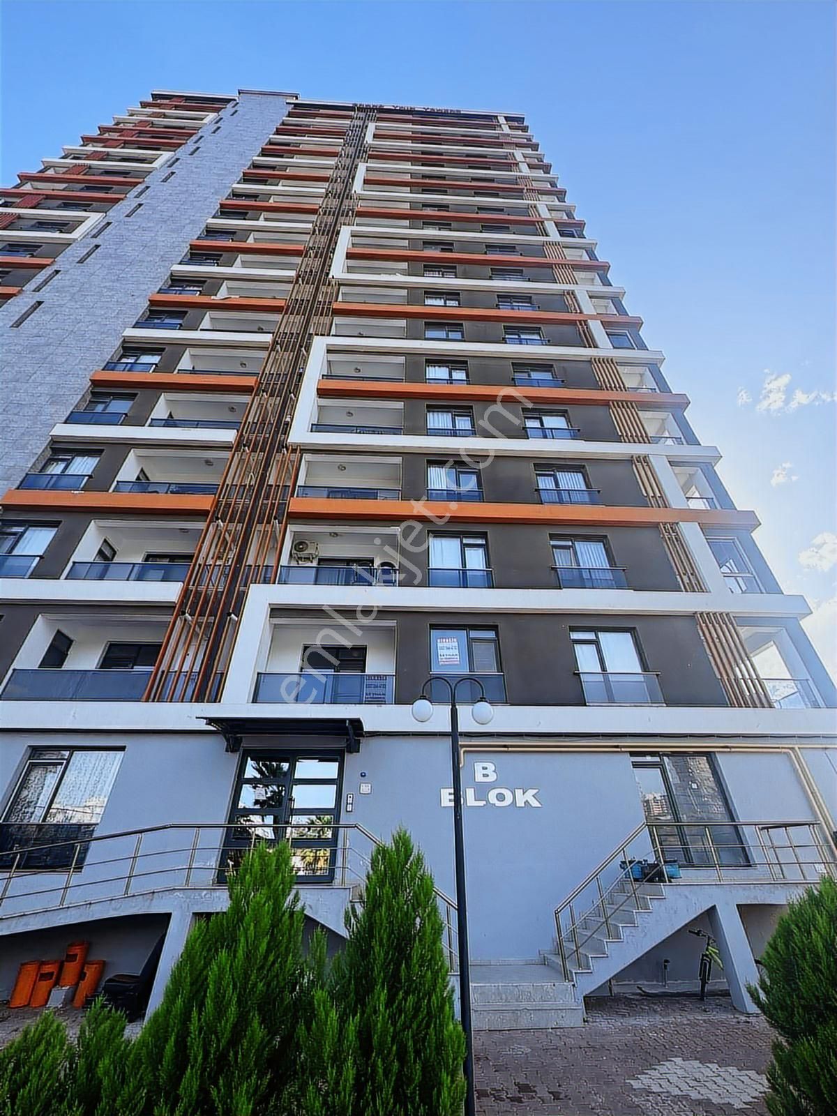 Torbalı İnönüde Site İçinde Havuz Cepheli Satılık Lüks 1+1 Daire - Görsel 34