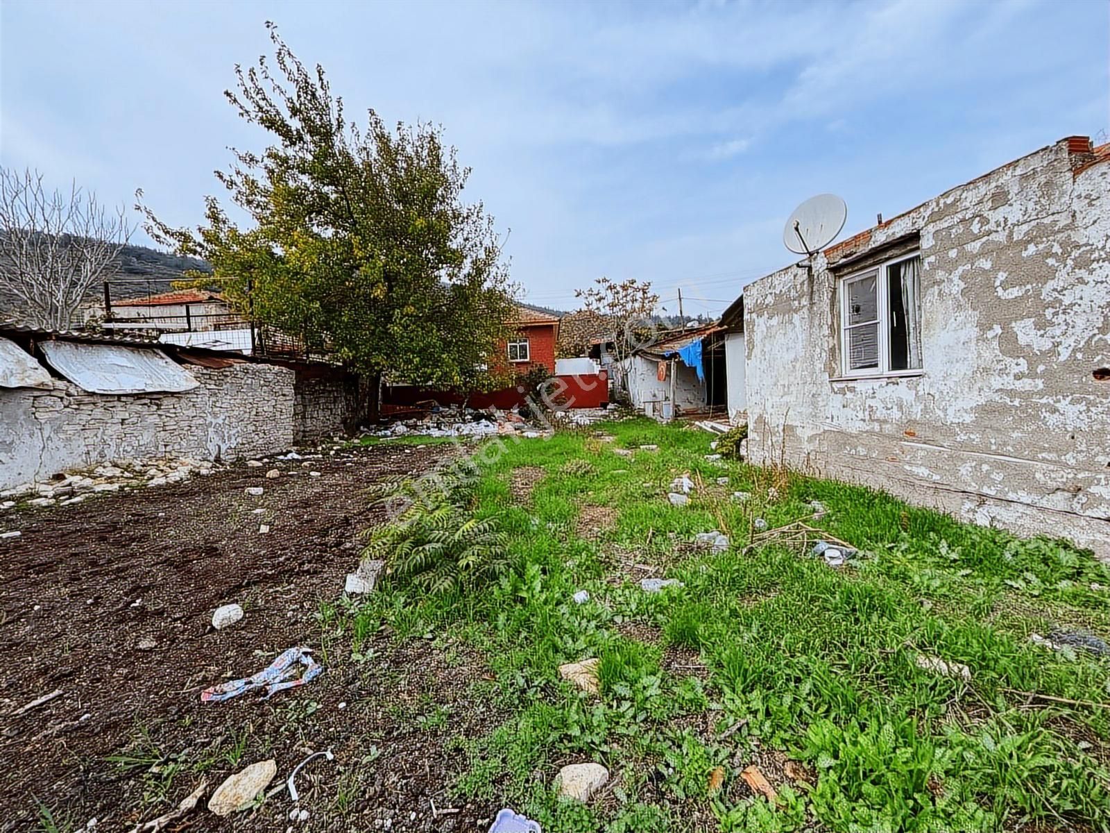 Foça Ilıpınarda Çok İyi Konumda 770 M2 Satılık Arsa - Görsel 12