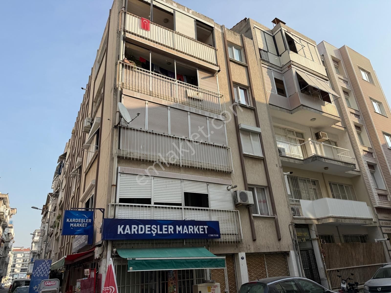 Karşıyaka Alaybeyde Sahile Yakın Satılık Tadilatlı 2+1 Daire - Görsel 24