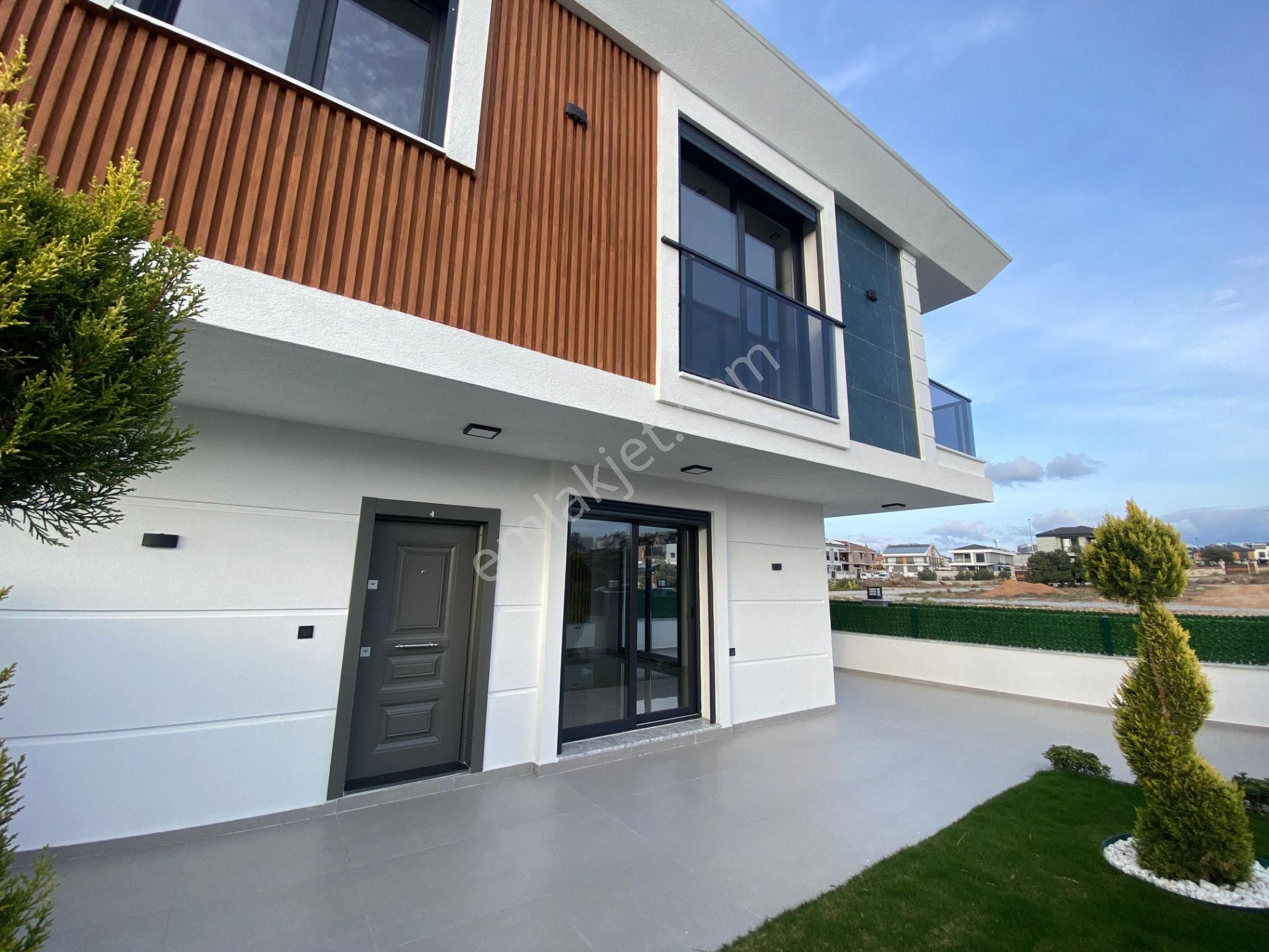 Didim Hisar Mahallesi'nde Bahçeli Ve Otoparklı 3+1 Sıfır Villa - Görsel 22