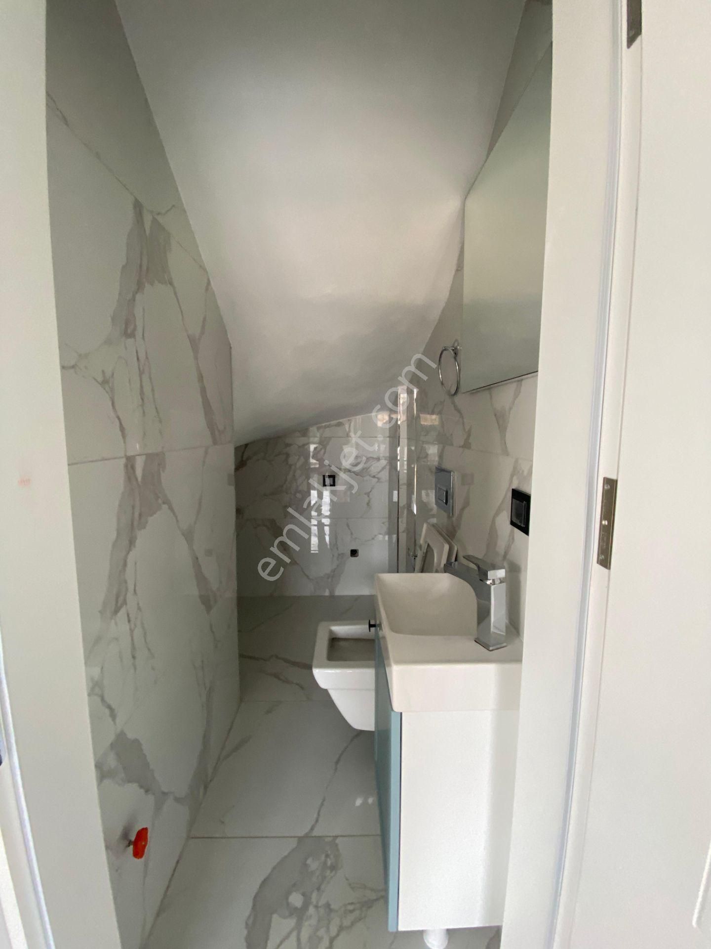 Didim Hisar Mahallesi'nde Bahçeli Ve Otoparklı 3+1 Sıfır Villa - Görsel 11