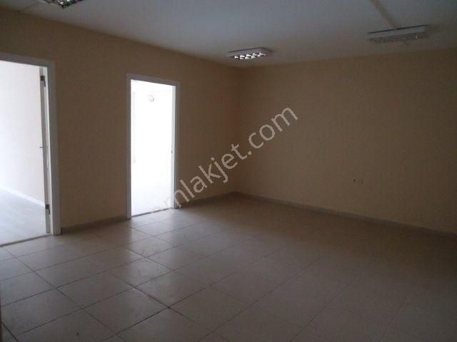 Manavgat Belediye Karşısında Kiralık 3 Katlı Dükkan - Görsel 3