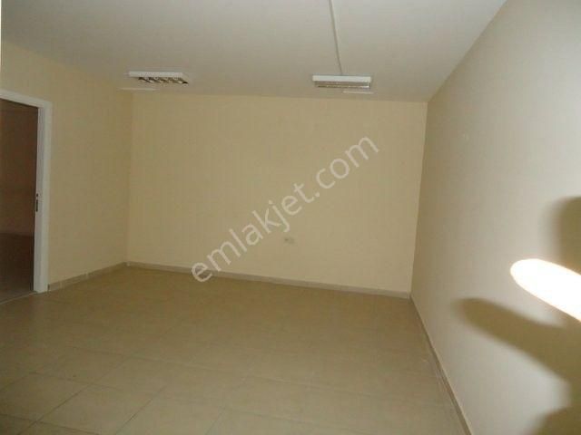 Manavgat Belediye Karşısında Kiralık 3 Katlı Dükkan - Görsel 9