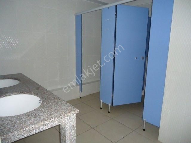 Manavgat Belediye Karşısında Kiralık 3 Katlı Dükkan - Görsel 13