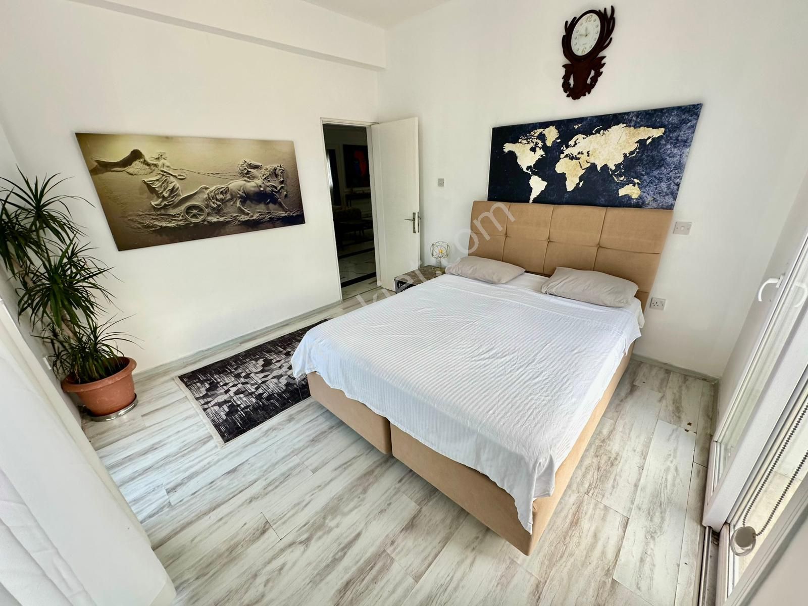 Girne Edremit'te Dağ Ve Deniz Manzaralı, Yatırım Ve Yaşama Uygun Satılık 5+1 Lüks Villa !! - Görsel 16