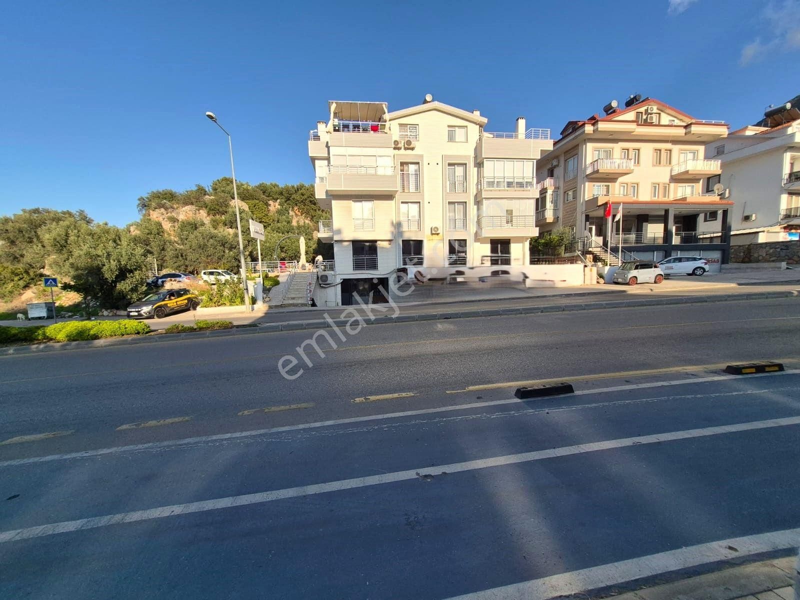 Goldhouse Dan Satılık Taşyaka Da Dükkan, Mağaza, Ofis