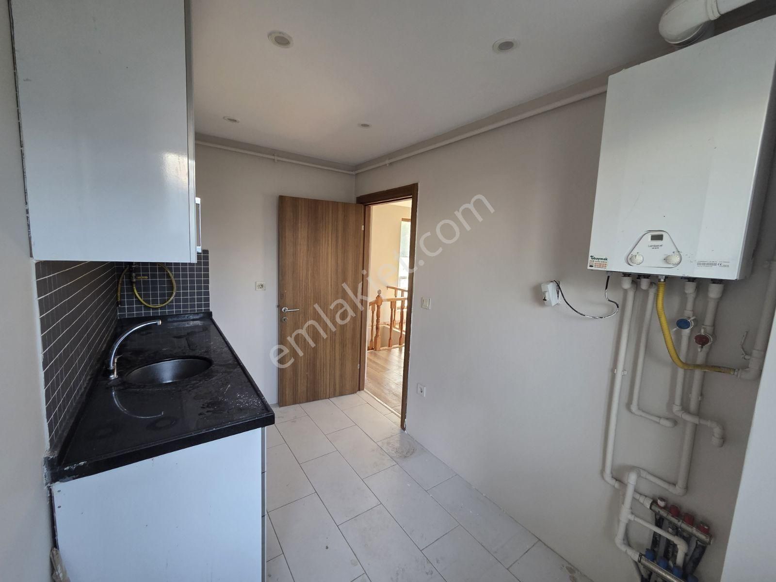 Çekmeköy Alemdağda 129 M2 Otoparklı 4+1 Yüksek Giriş Daire - Görsel 12