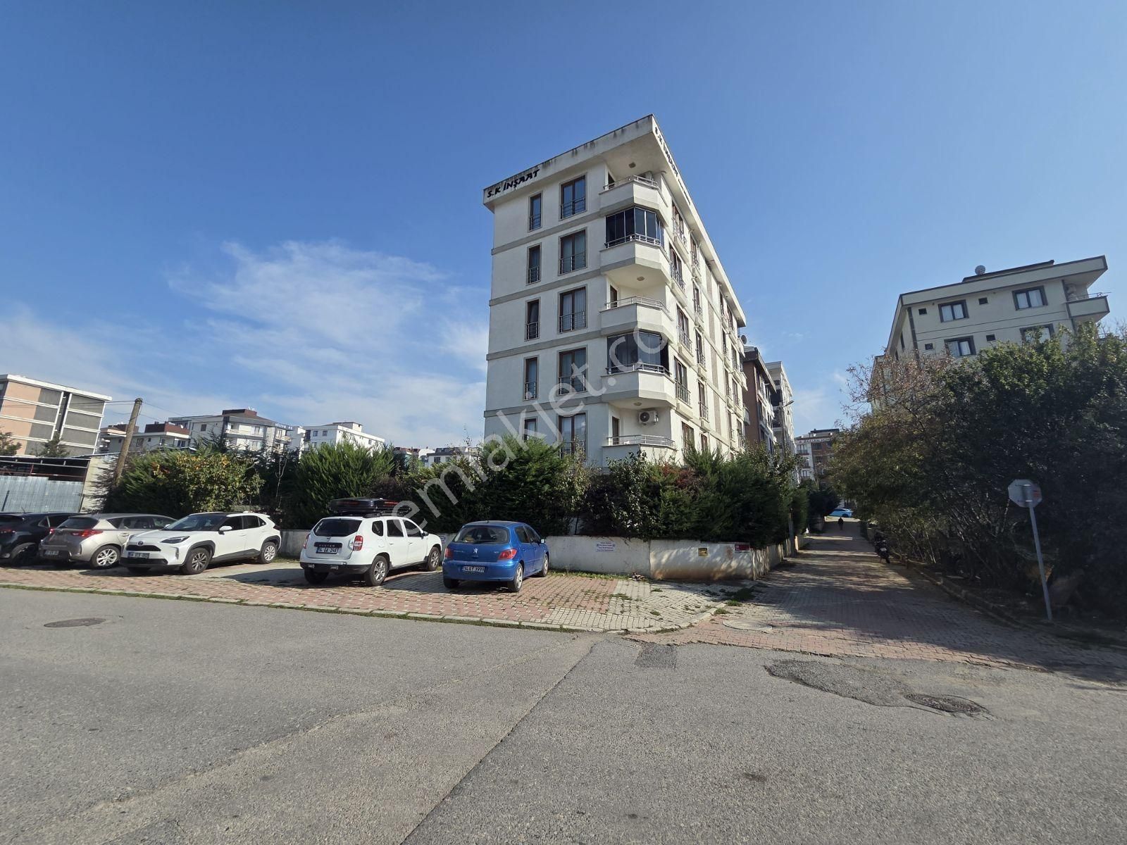 Çekmeköy Alemdağda 129 M2 Otoparklı 4+1 Yüksek Giriş Daire - Görsel 6