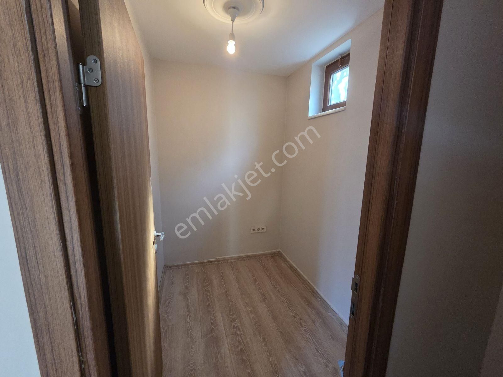 Çekmeköy Alemdağda 129 M2 Otoparklı 4+1 Yüksek Giriş Daire - Görsel 16