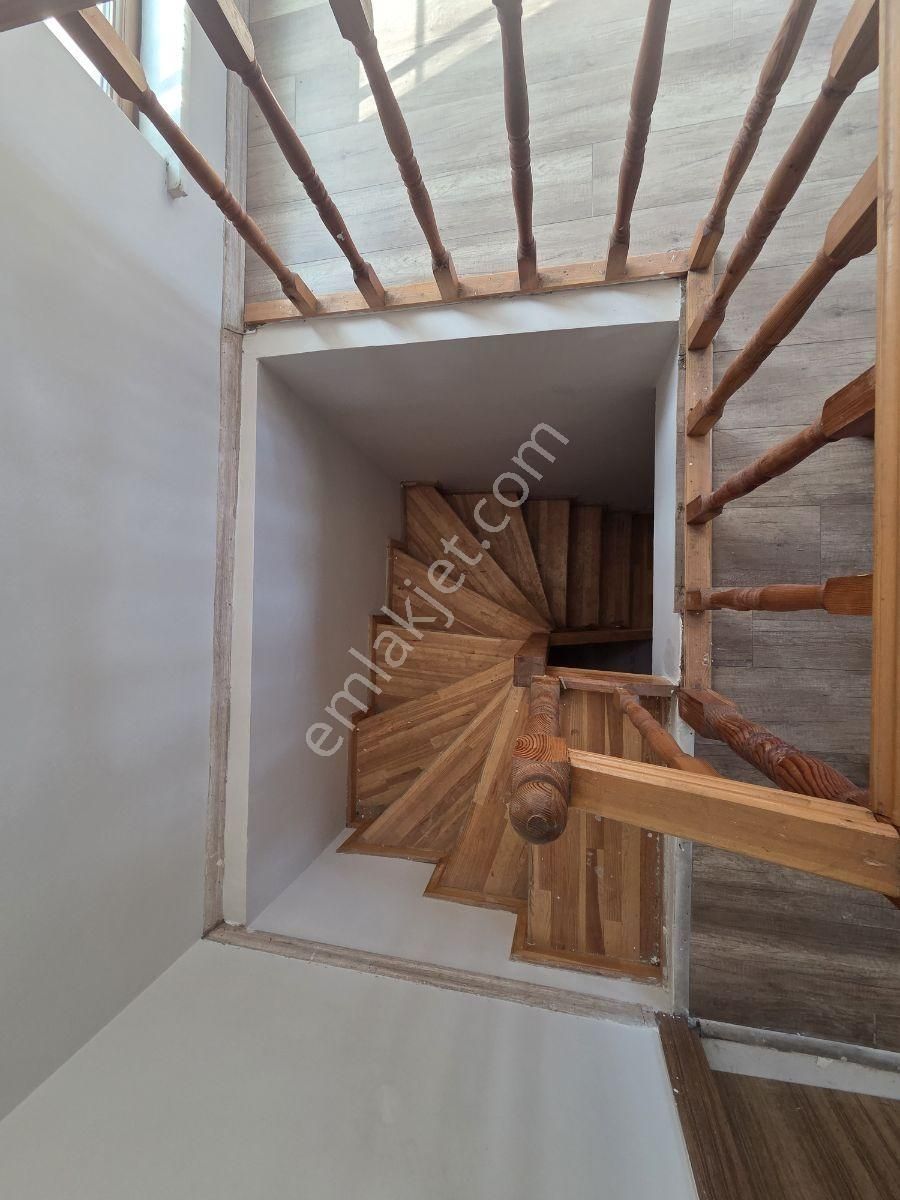 Çekmeköy Alemdağda 129 M2 Otoparklı 4+1 Yüksek Giriş Daire - Görsel 2