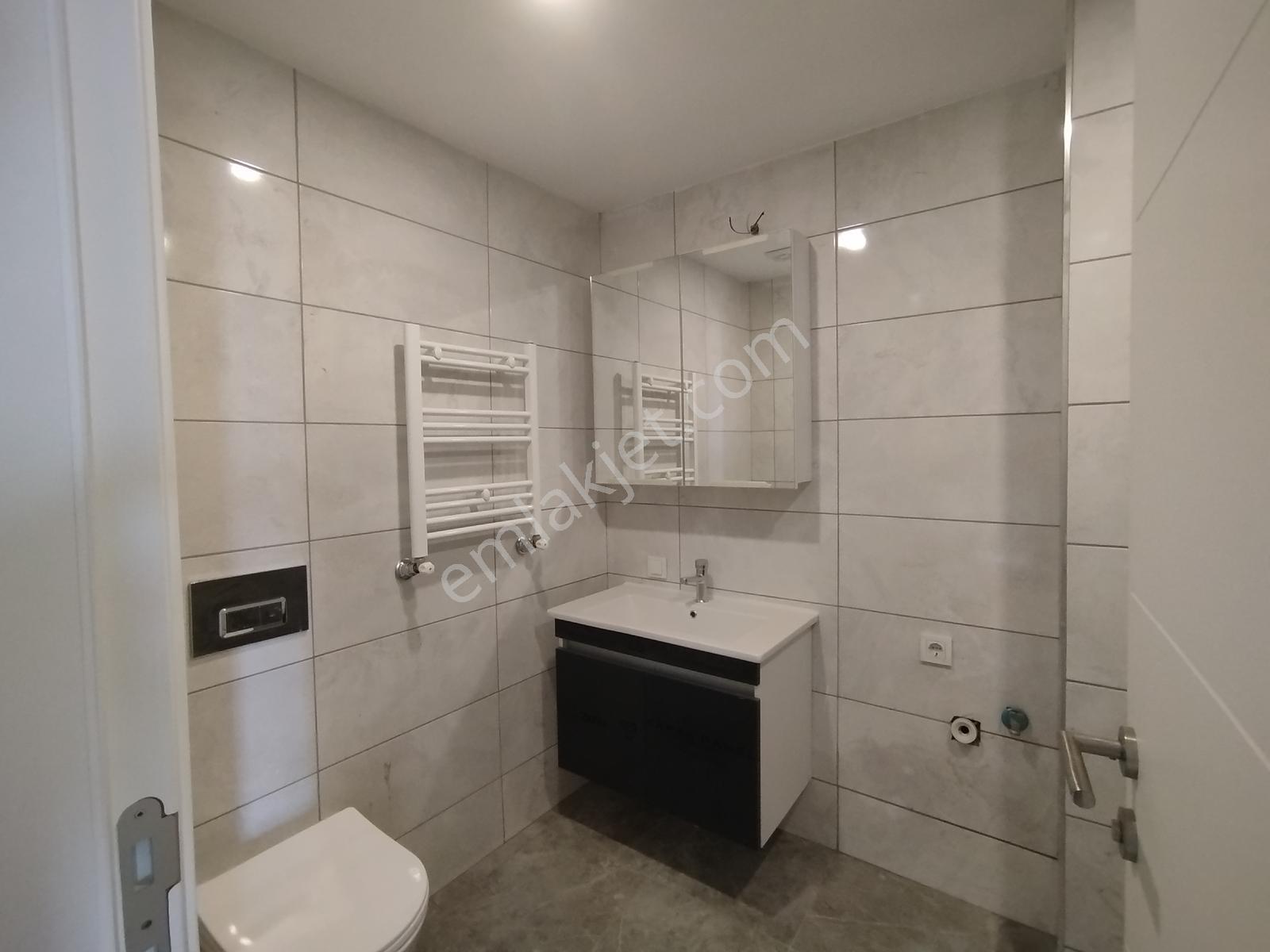 Eyüp Sultan Bahar Yaka Sitesi Satılık 3+1 Daire Haliç Manzaralı - Görsel 17