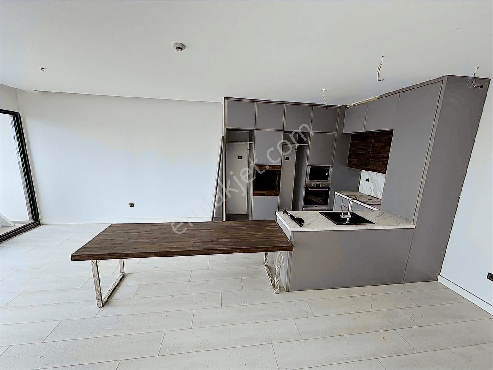 Güler'den Ödüllü Çelik Kule Biva Tower Deniz Cepheli Lüx 3+1 - Görsel 2