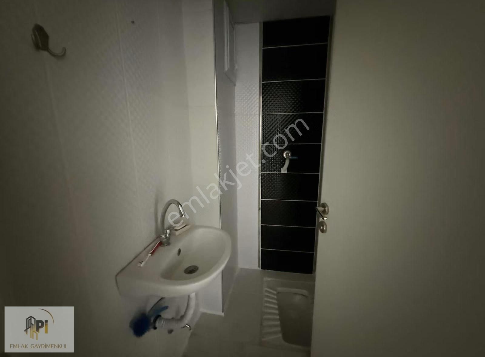 Pi Emlak Tan Büyükdere Mahallesinde Kiralık 3+1 Daire - Görsel 15