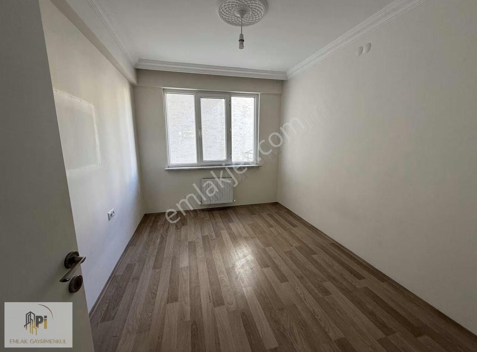 Pi Emlak Tan Büyükdere Mahallesinde Kiralık 3+1 Daire - Görsel 13