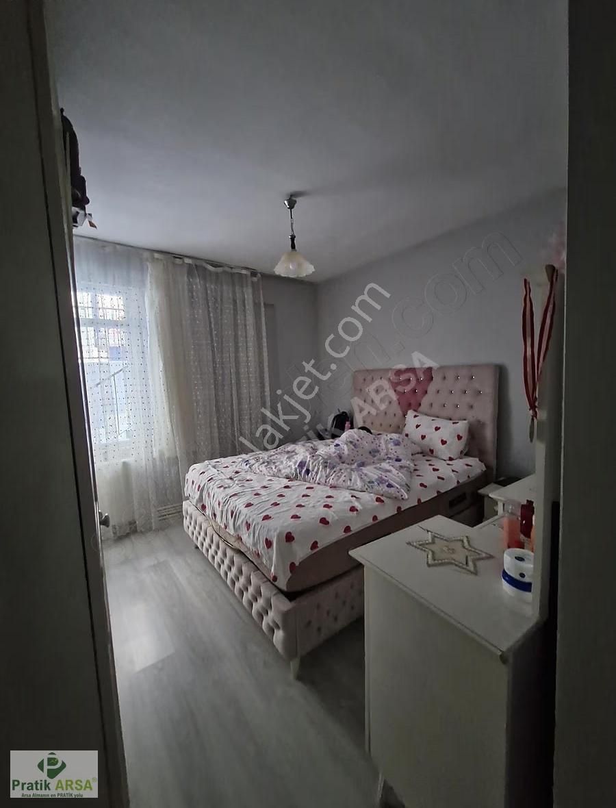 Cumhuriyet Mahallesi Öz Yörem Sitesinde Satılık 2+1 Daire - Görsel 4