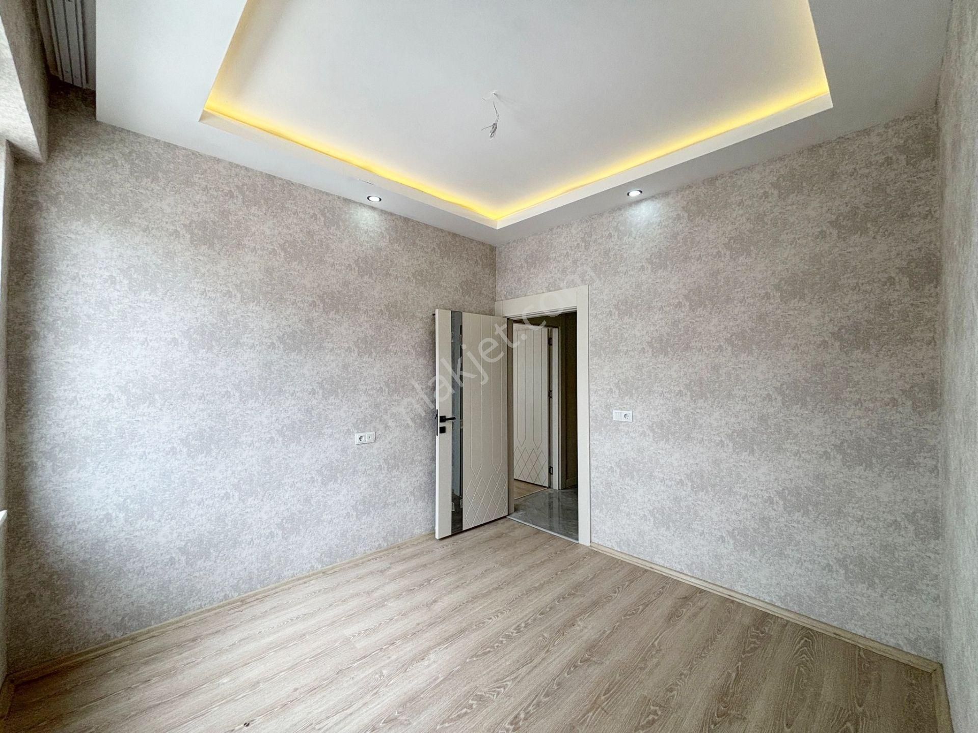 Fıstıklık'ta Az Katlı Geniş Mutfak Ve Cam Balkonlu Sıfır 3+1 - Görsel 18