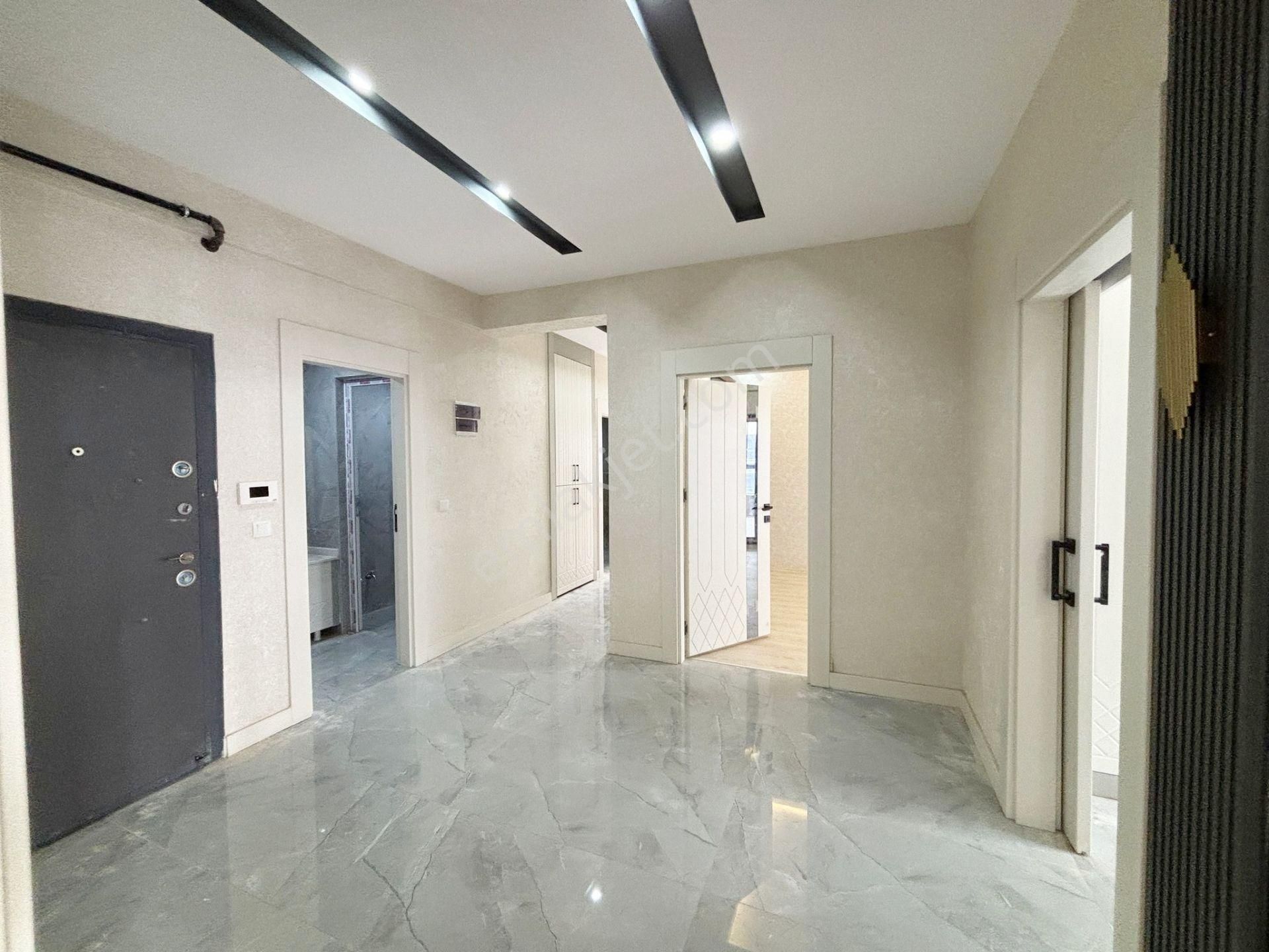 Fıstıklık'ta Az Katlı Geniş Mutfak Ve Cam Balkonlu Sıfır 3+1 - Görsel 25