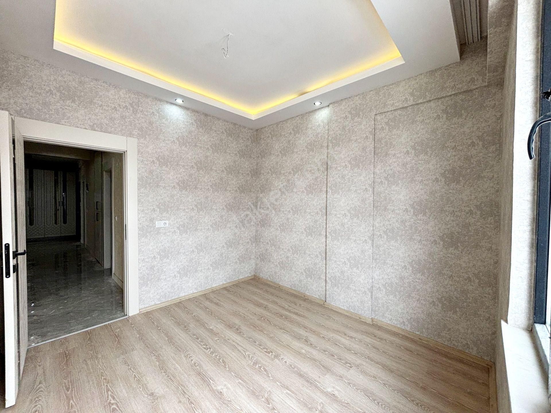 Fıstıklık'ta Az Katlı Geniş Mutfak Ve Cam Balkonlu Sıfır 3+1 - Görsel 17