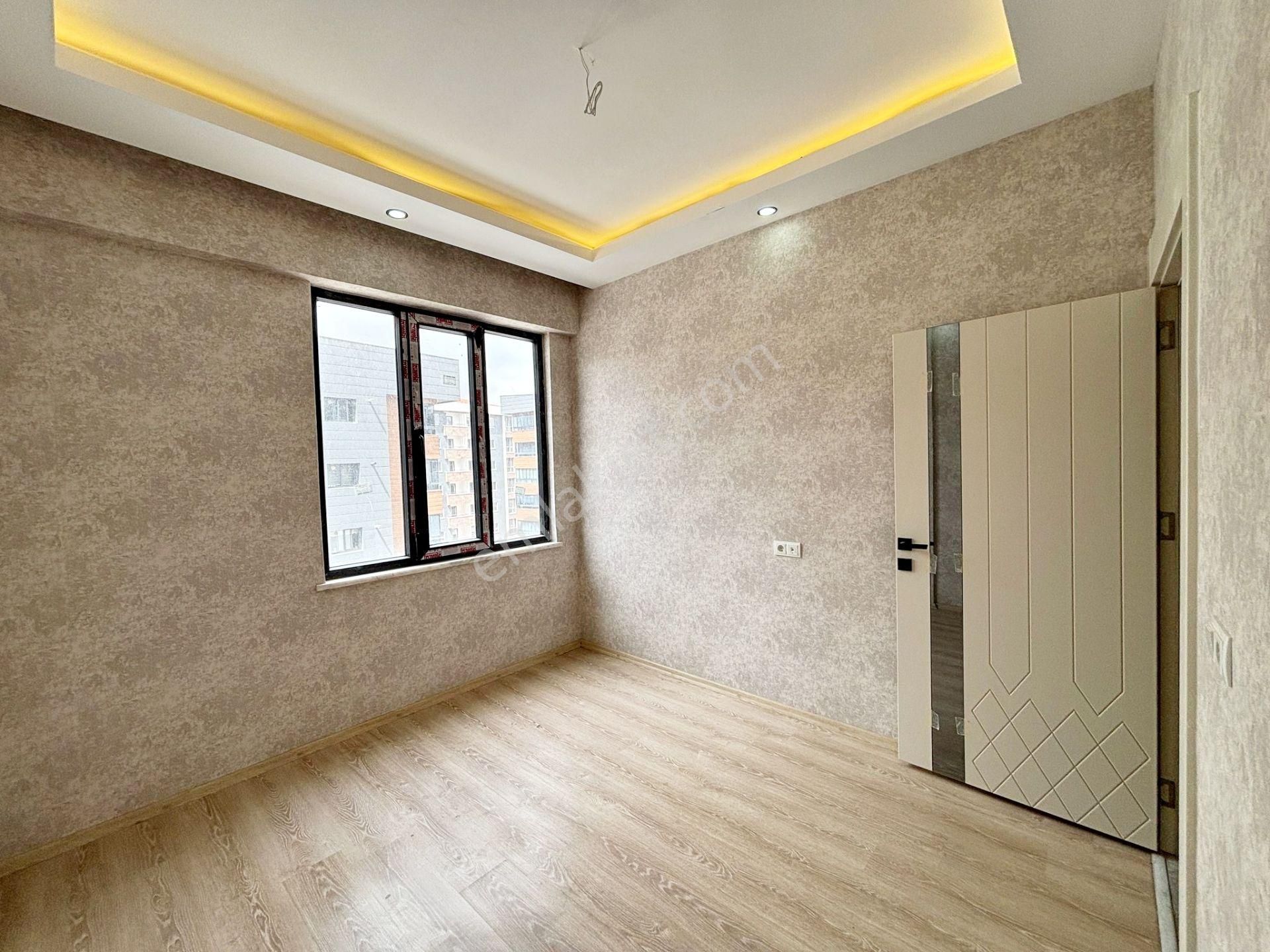 Fıstıklık'ta Az Katlı Geniş Mutfak Ve Cam Balkonlu Sıfır 3+1 - Görsel 16