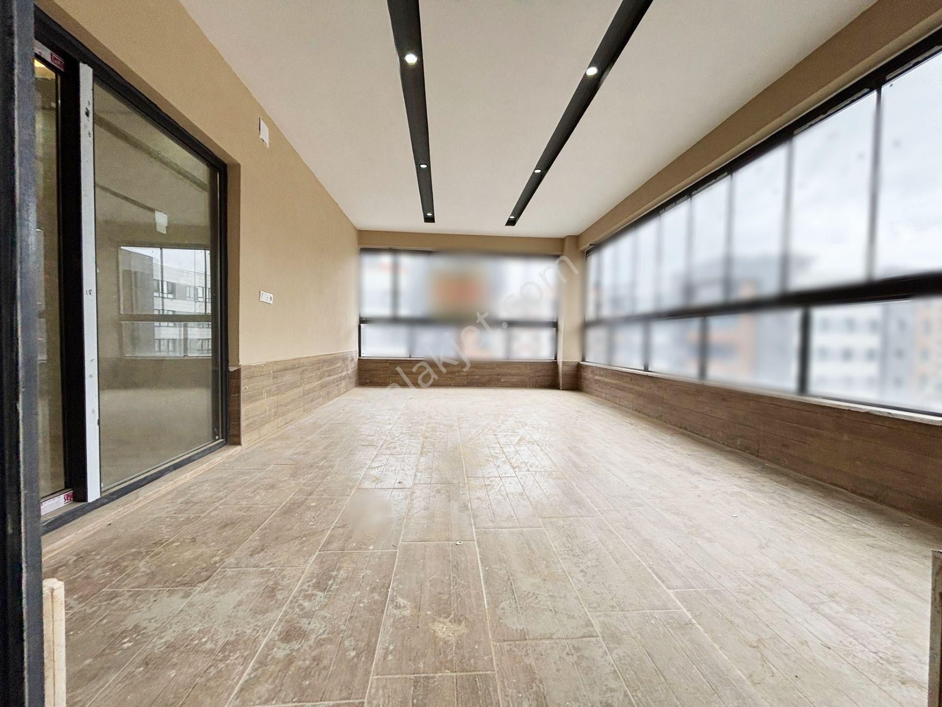 Fıstıklık'ta Az Katlı Geniş Mutfak Ve Cam Balkonlu Sıfır 3+1 - Görsel 5