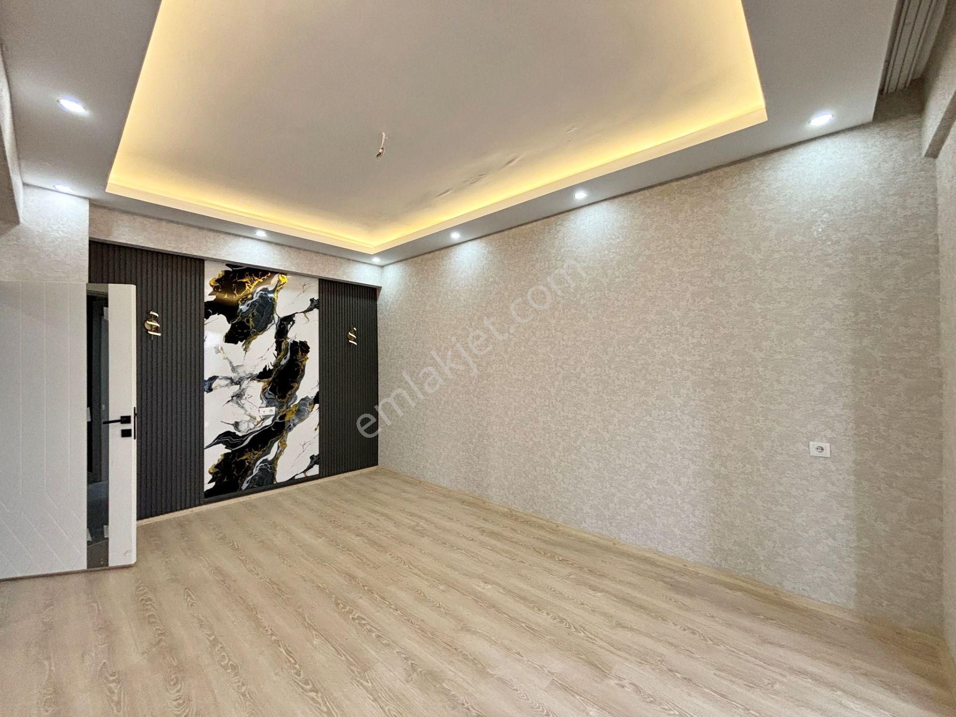 Fıstıklık'ta Az Katlı Geniş Mutfak Ve Cam Balkonlu Sıfır 3+1 - Görsel 13