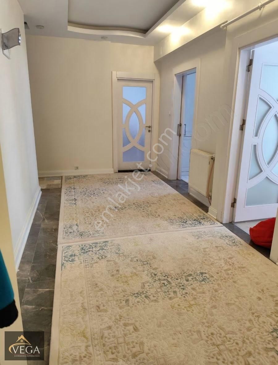 Vega Gayrimenkulden Göktürk Mah.satılık 4+1 Lüks Bakımlı Daire - Görsel 8
