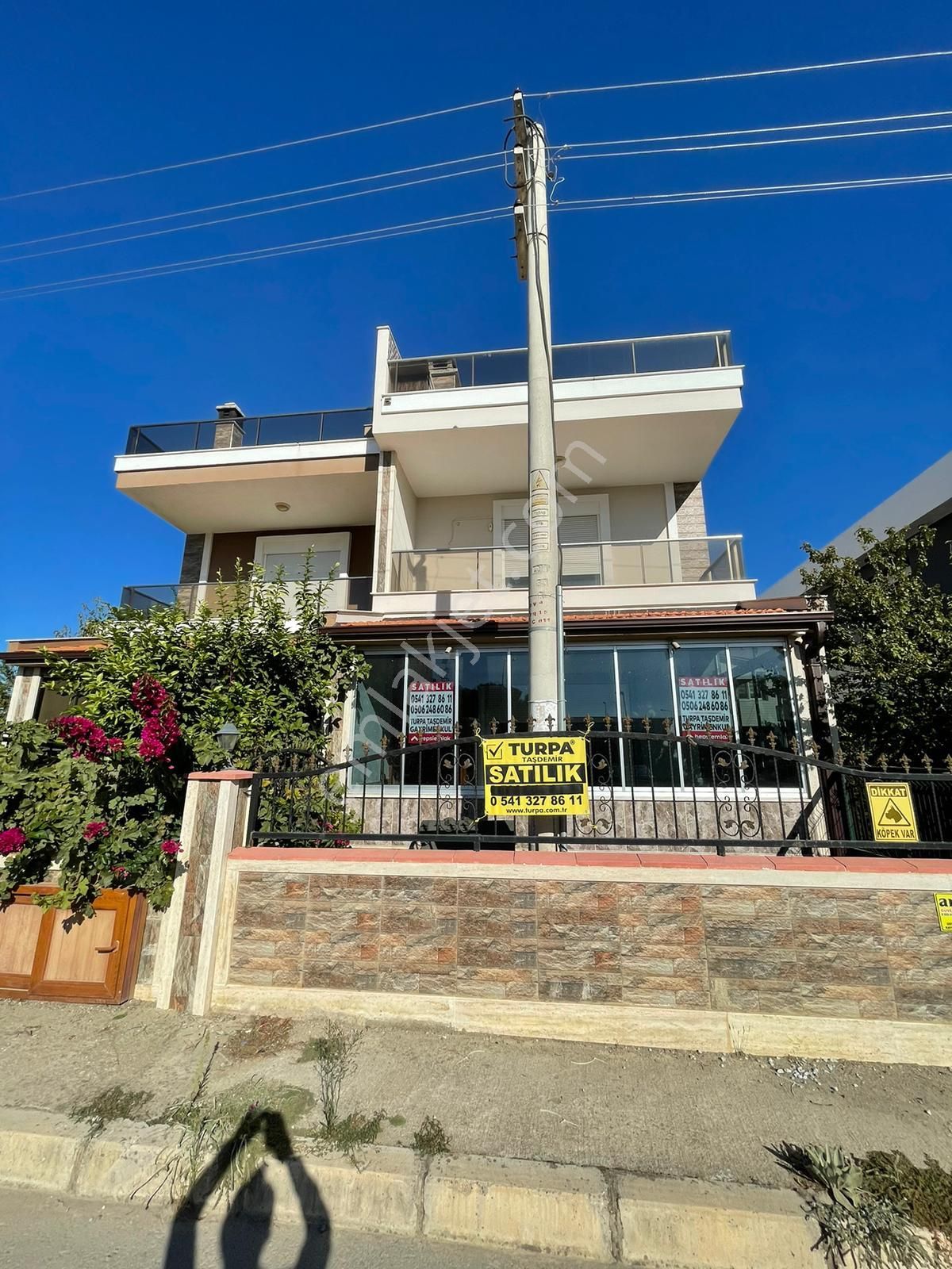 Menderes Mithatpaşa Mahallesi'ndeuygun Fiyatlı Satılık İkiz Villa (tripleks 4+1) - Görsel 2