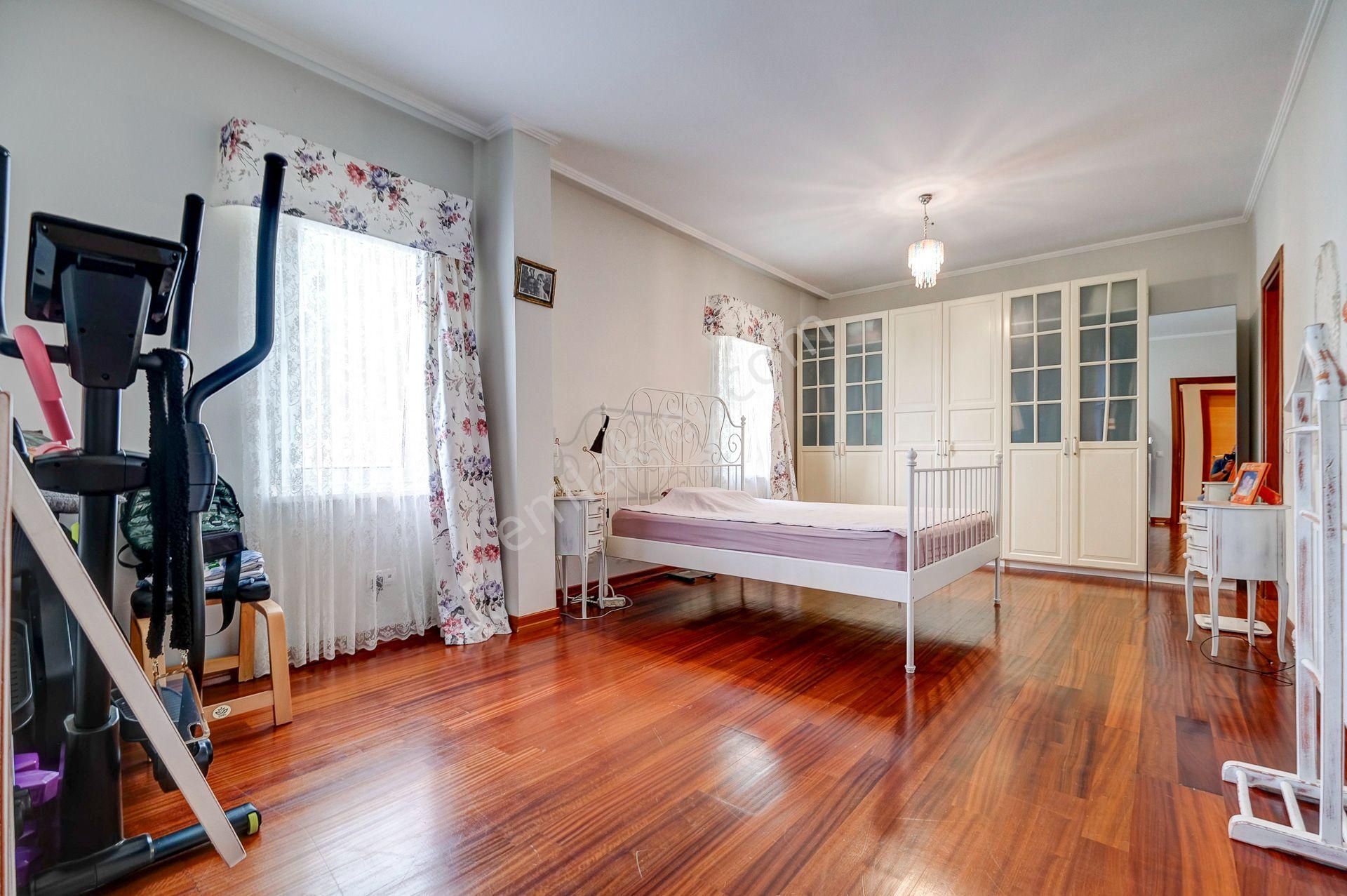 Acarkent'te Orman Manzaralı, Villa Konforunda Kiralık 4+1 Daire - Görsel 16