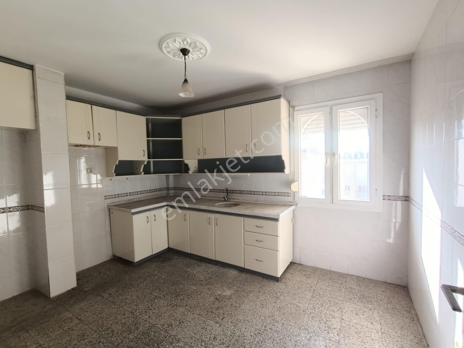 İz'den 100.yıl Diş Hastanesine Yürüme Mesafesin'de 3+satılık Daire - Görsel 3