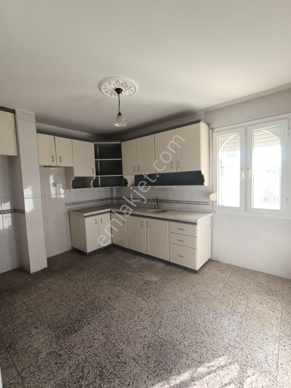 İz'den 100.yıl Diş Hastanesine Yürüme Mesafesin'de 3+satılık Daire - Görsel 4