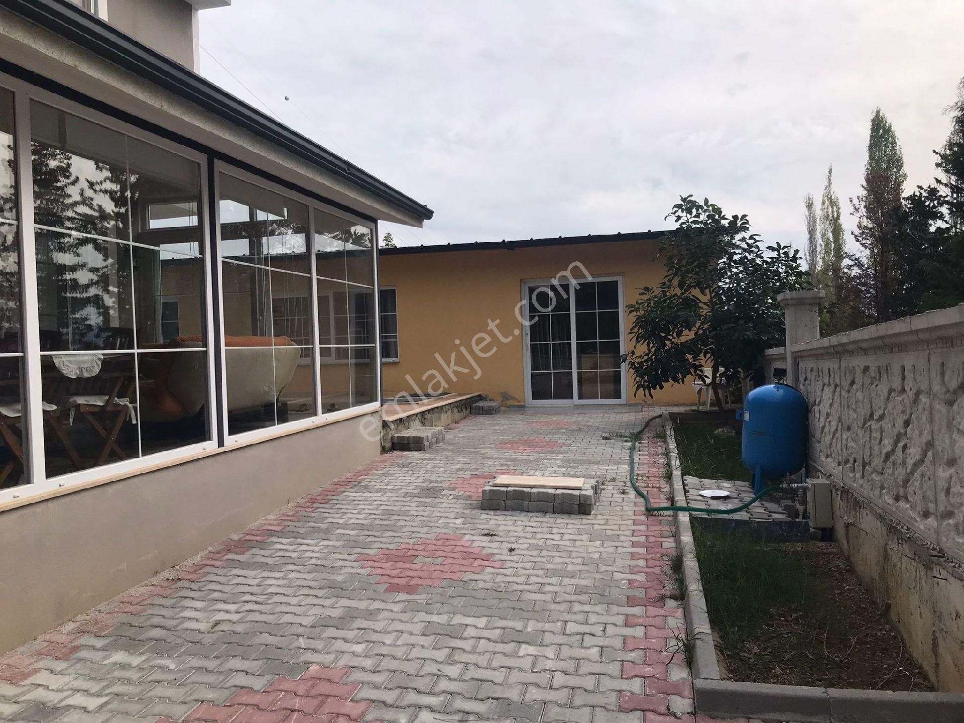 Kargida,400m2 Arsa İçerisinde Satilik4+1 Villa Ve2+1 Müştemilat - Görsel 15