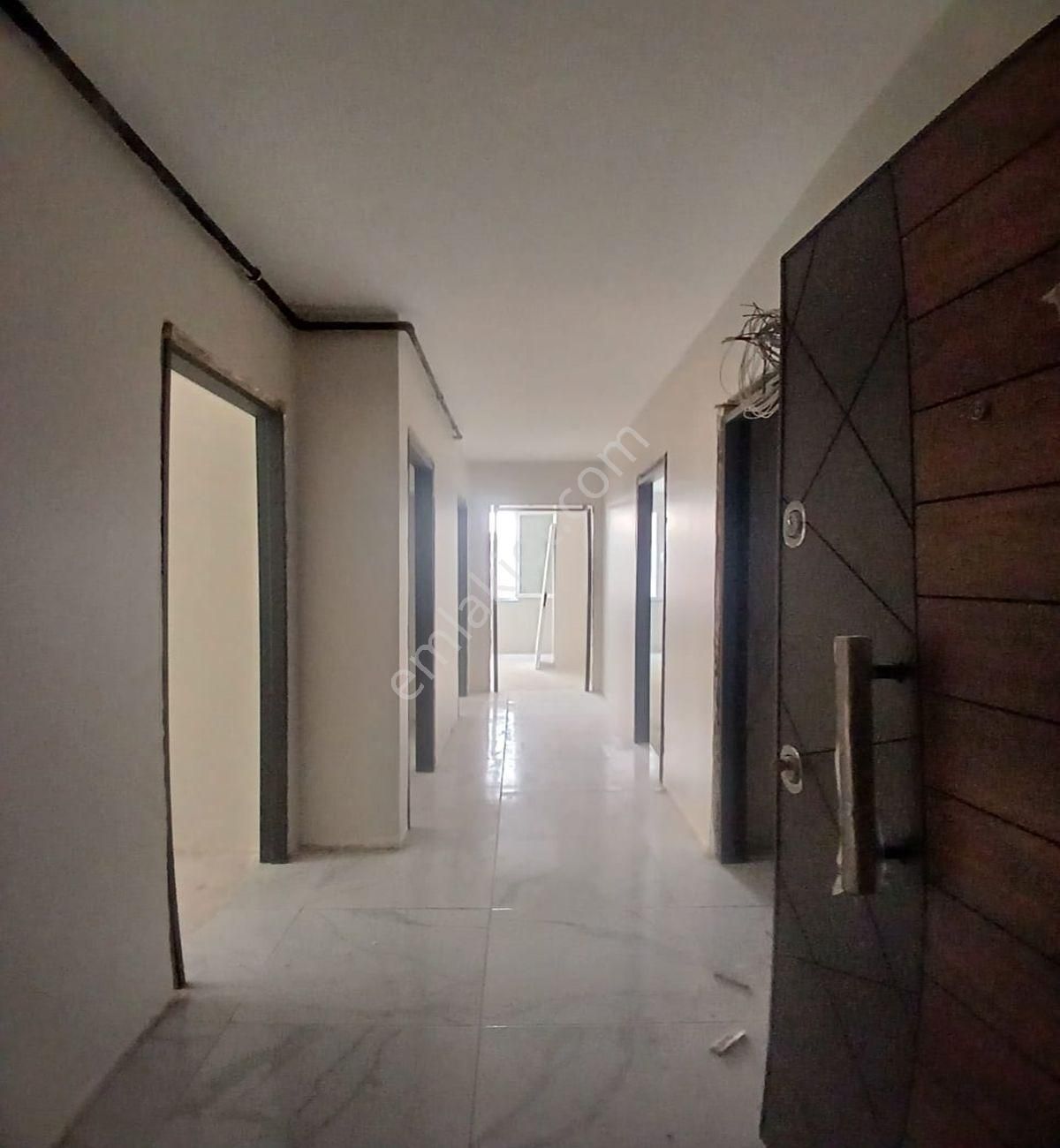 Avcılar Merkez Reşitpaşa Caddesi Üzerinde Sıfır 3+1 Ara Kat Daire - Görsel 4