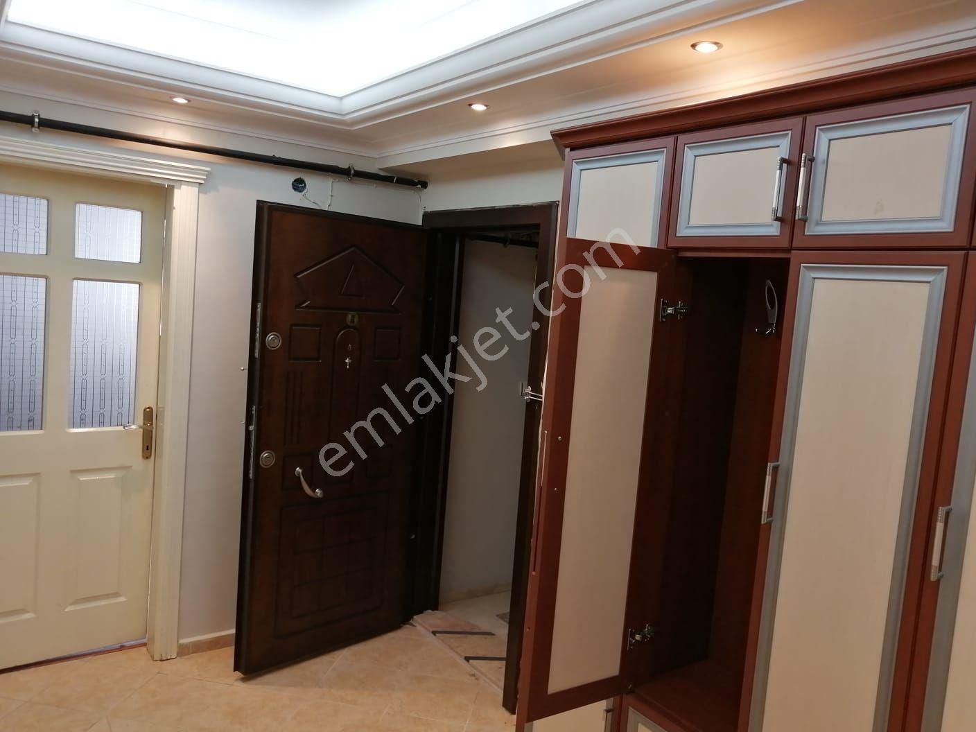 İzmir Bayar Gayrimenkul'den Yenigün Mahallesi'nde Satılık 3+1 Geniş Ferah Daire - Görsel 12