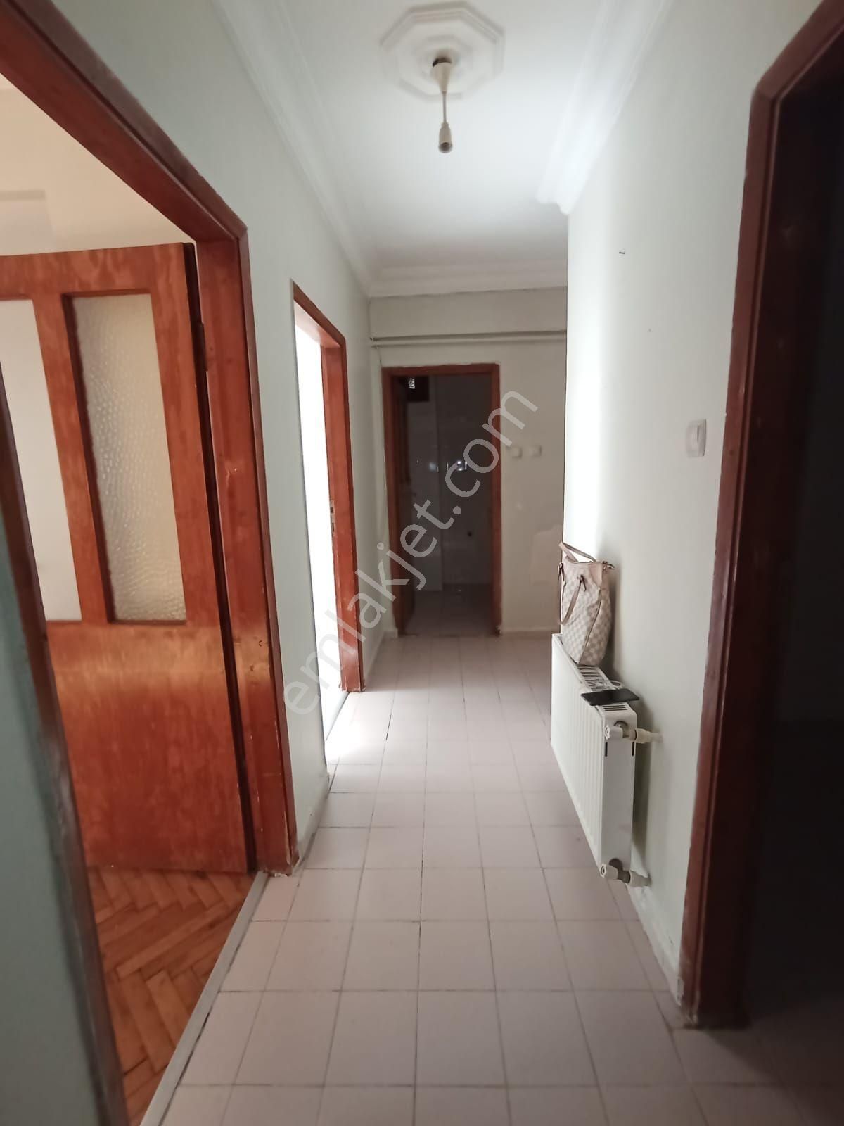 Beyoğlu Kasımpaşa Kulaksız Caddesi'nde Kiralık 2+1, 75m2, Arka Cepheli, 2.kat Daire-sözgen'den-283k - Görsel 19