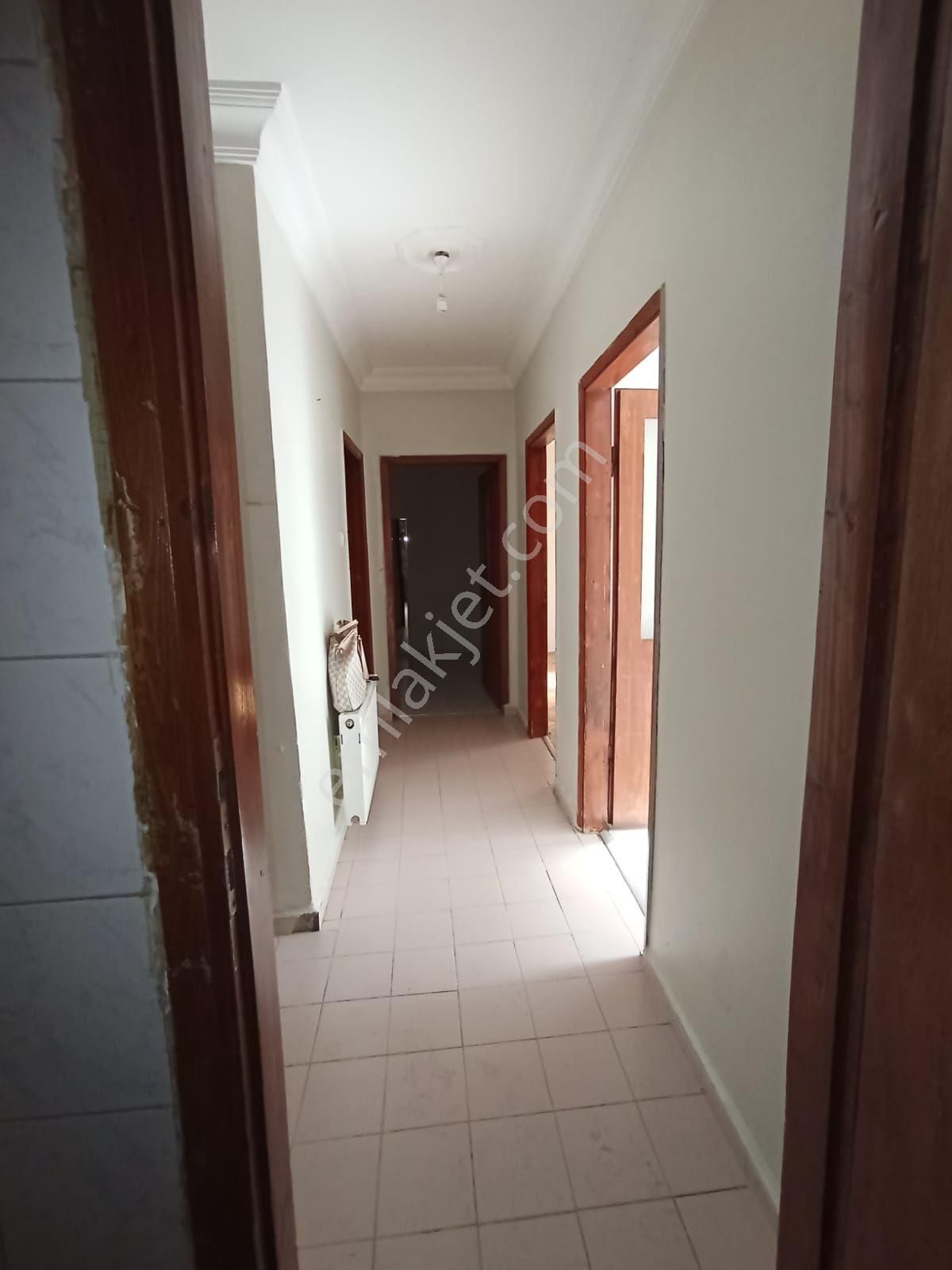 Beyoğlu Kasımpaşa Kulaksız Caddesi'nde Kiralık 2+1, 75m2, Arka Cepheli, 2.kat Daire-sözgen'den-283k - Görsel 16