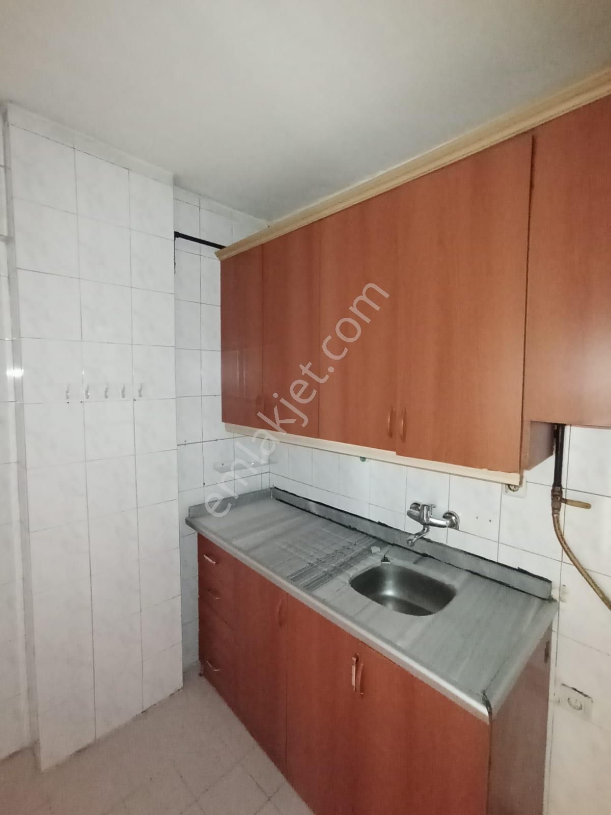 Beyoğlu Kasımpaşa Kulaksız Caddesi'nde Kiralık 2+1, 75m2, Arka Cepheli, 2.kat Daire-sözgen'den-283k - Görsel 10
