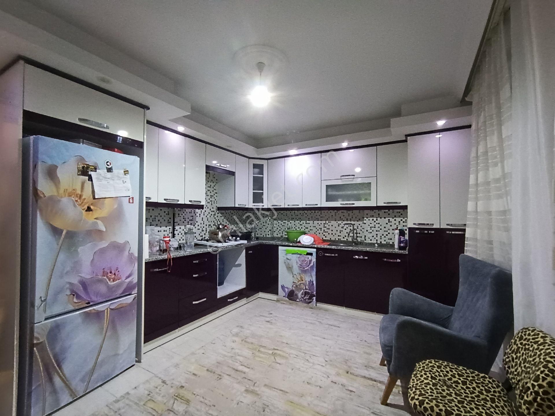 Atabey Emlaktan Satılık Yeşılmahalle Cadde Üzeri Daire