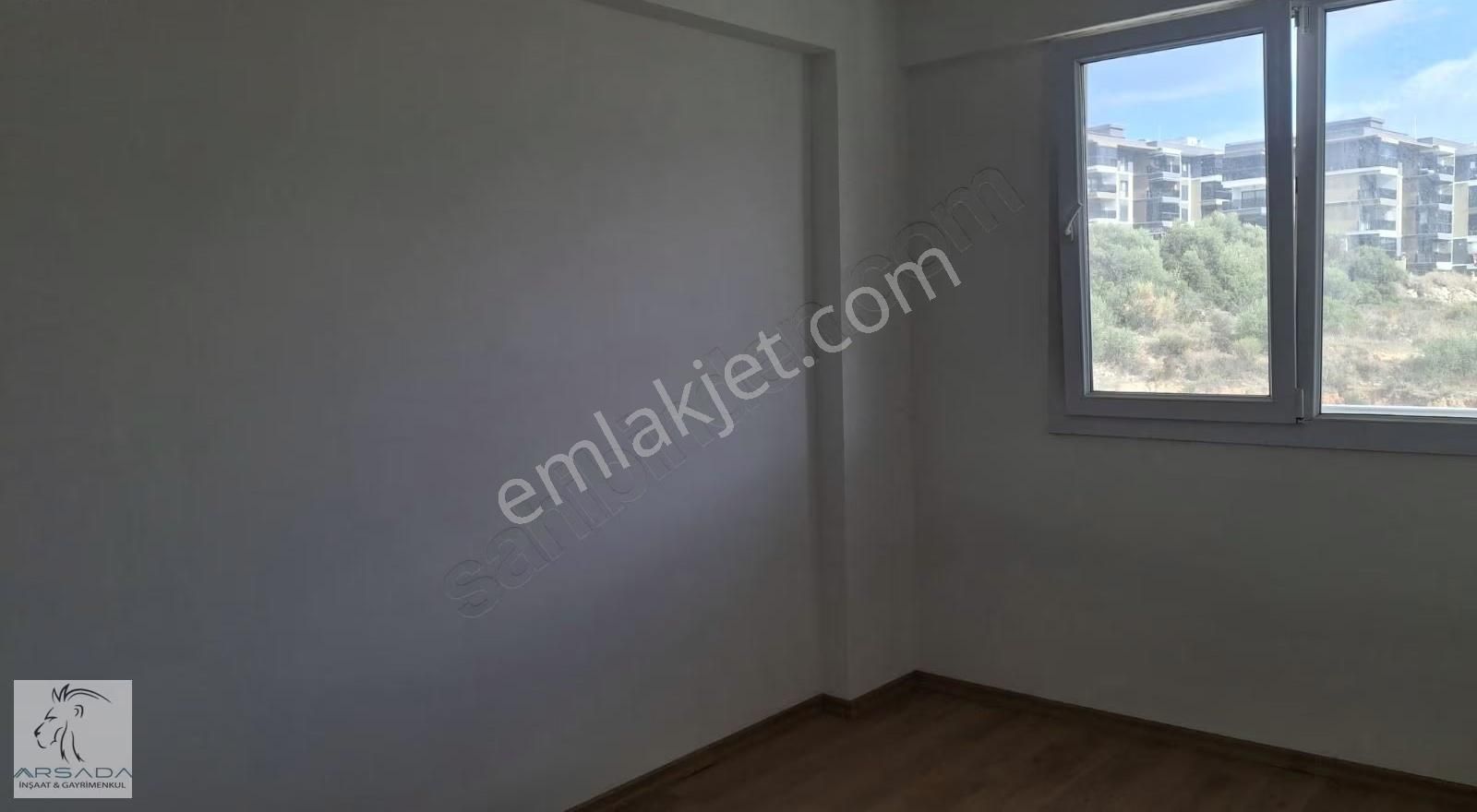 Kuşadası Değirmendere Mahallesinde 4+1 Çatı Dubleks - Görsel 5