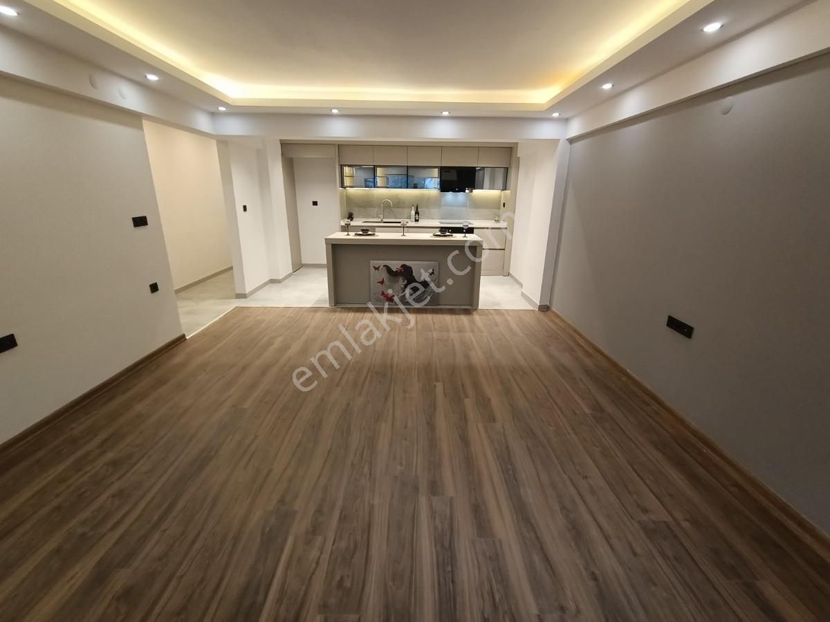 Balçovada Çağdaş Tasarımlı Asansörlü Satılık 3+1 Daire - Görsel 24