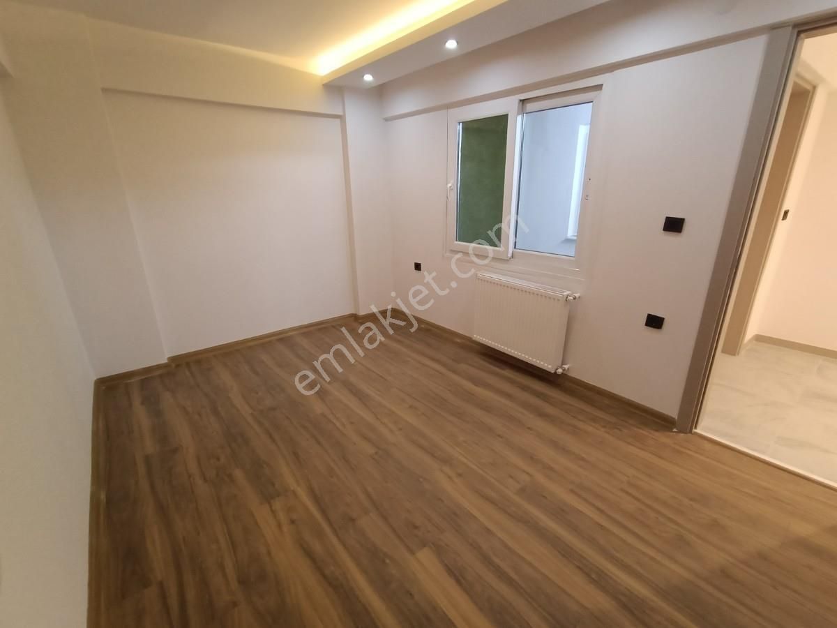 Balçovada Çağdaş Tasarımlı Asansörlü Satılık 3+1 Daire - Görsel 17