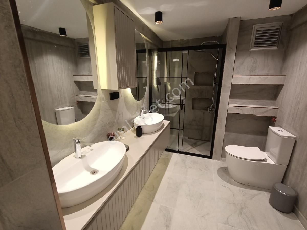 Balçovada Çağdaş Tasarımlı Asansörlü Satılık 3+1 Daire - Görsel 3