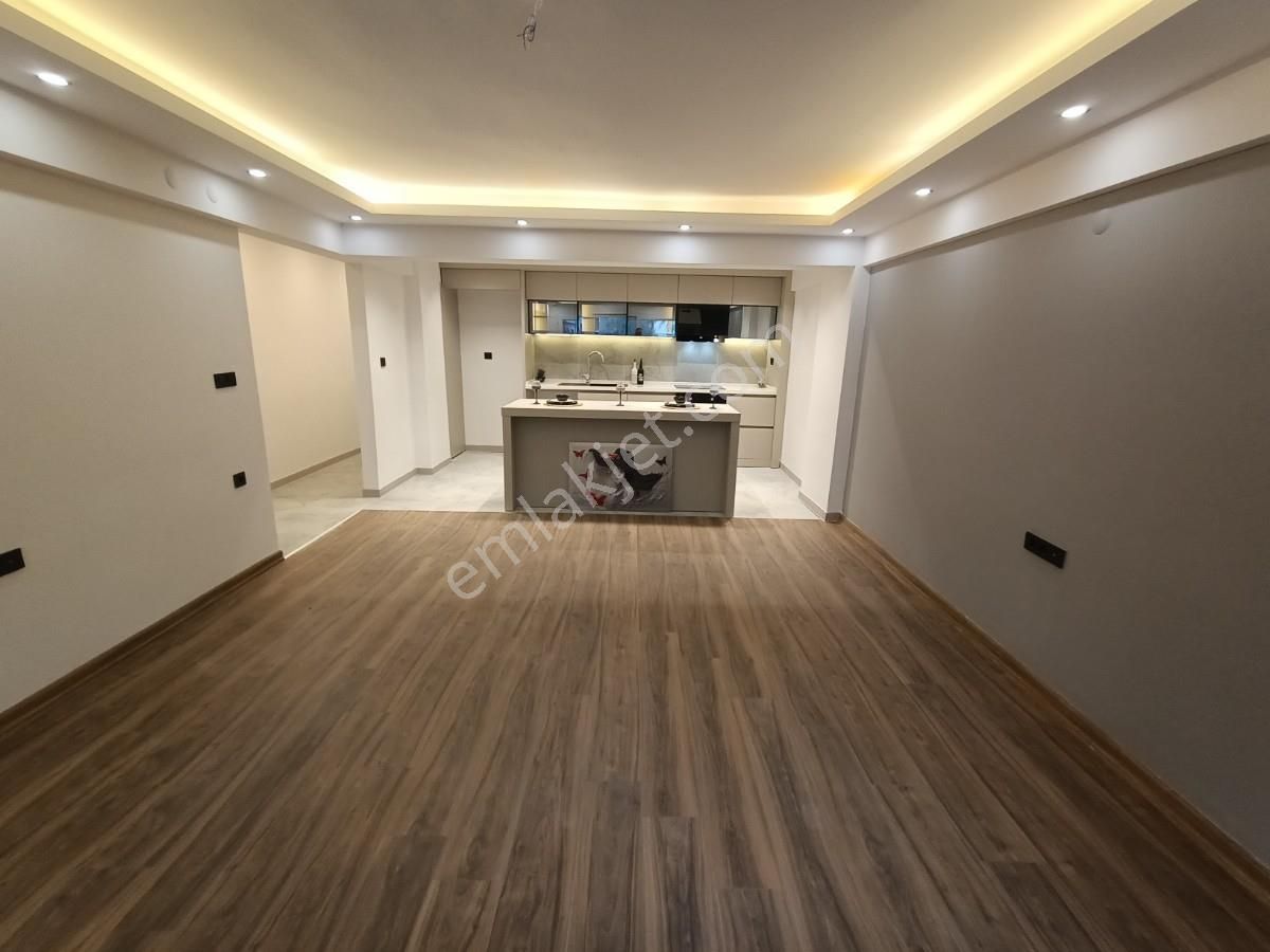 Balçovada Çağdaş Tasarımlı Asansörlü Satılık 3+1 Daire - Görsel 7