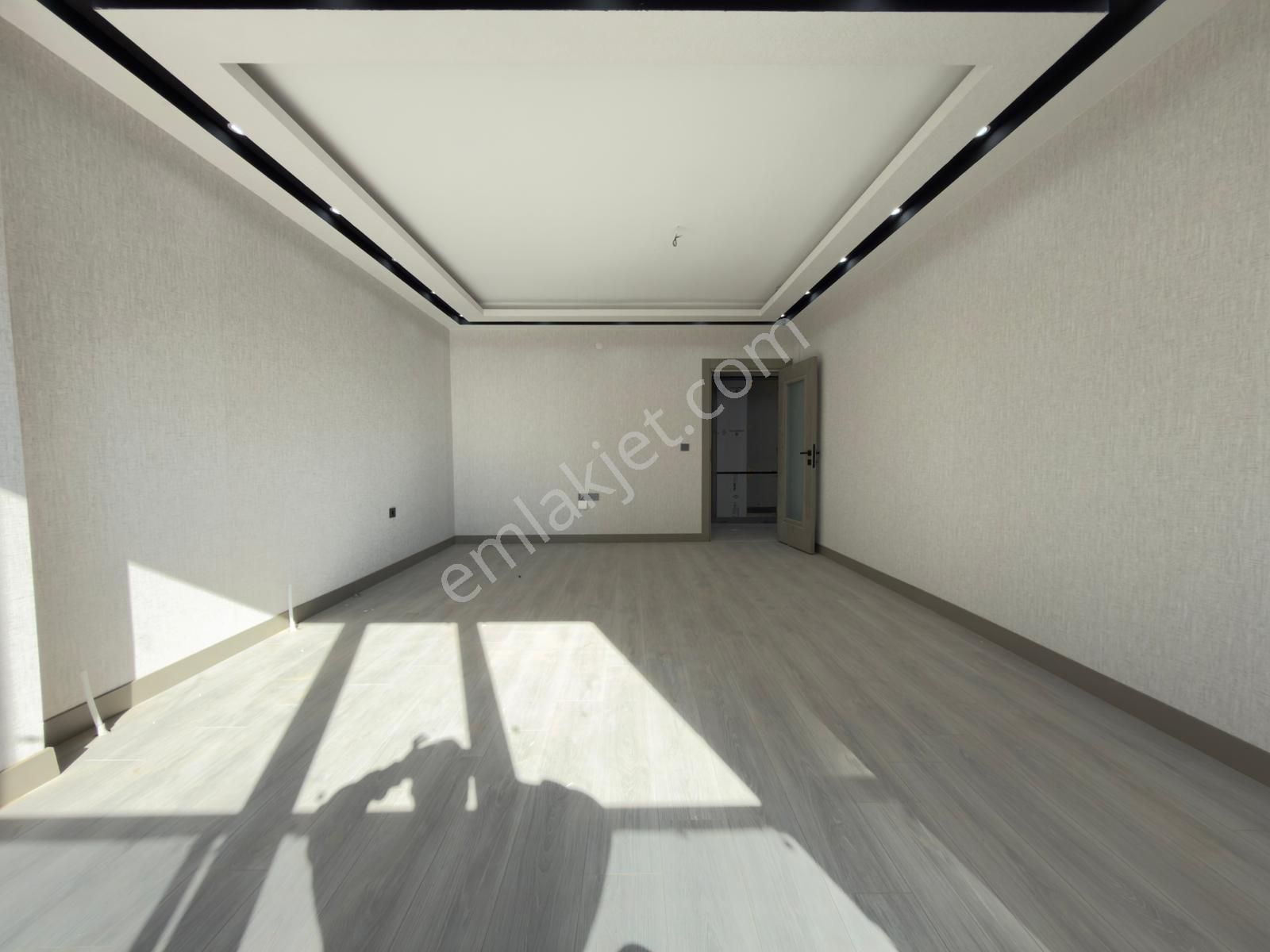 Karakaya Mah. Köşe Parsel 3+1 Lüks Yapılı Sıfır Satılık Daire