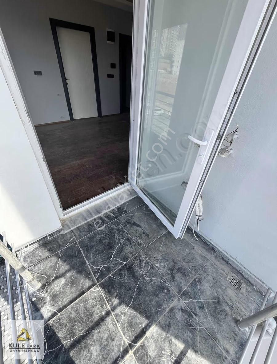 Gültepe'de Yatırımcıların Dikkatine Çift Cephe 2+1 Satılık Daire - Görsel 16