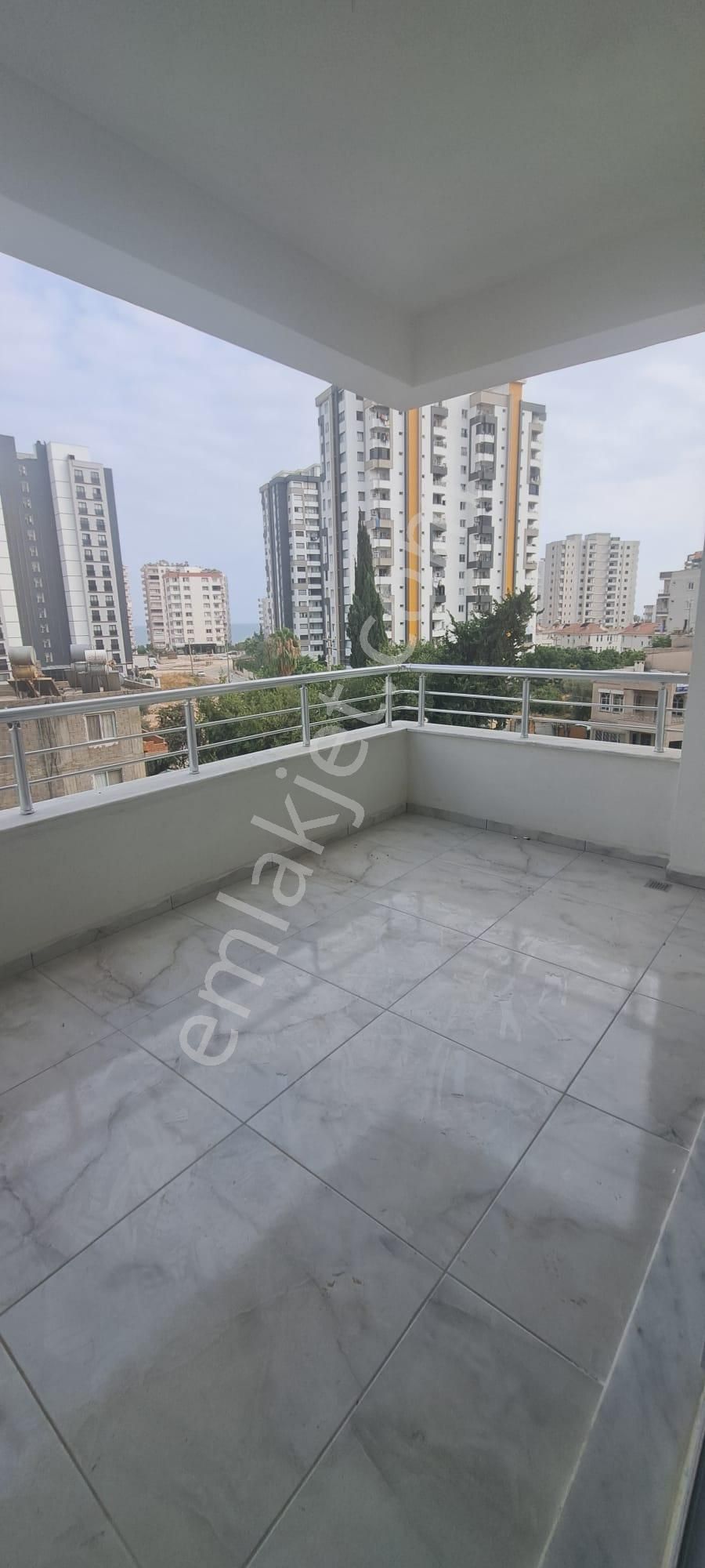 Tece Deniz Mah.de Denize Yürüme Mesafesinde, Havuzlu, G.odalı, Ebeveyn Banyolu 2+1 Daire - Görsel 24