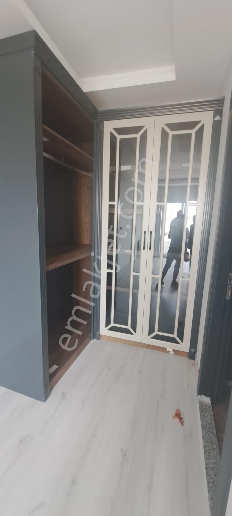 Tece Deniz Mah.de Denize Yürüme Mesafesinde, Havuzlu, G.odalı, Ebeveyn Banyolu 2+1 Daire - Görsel 4