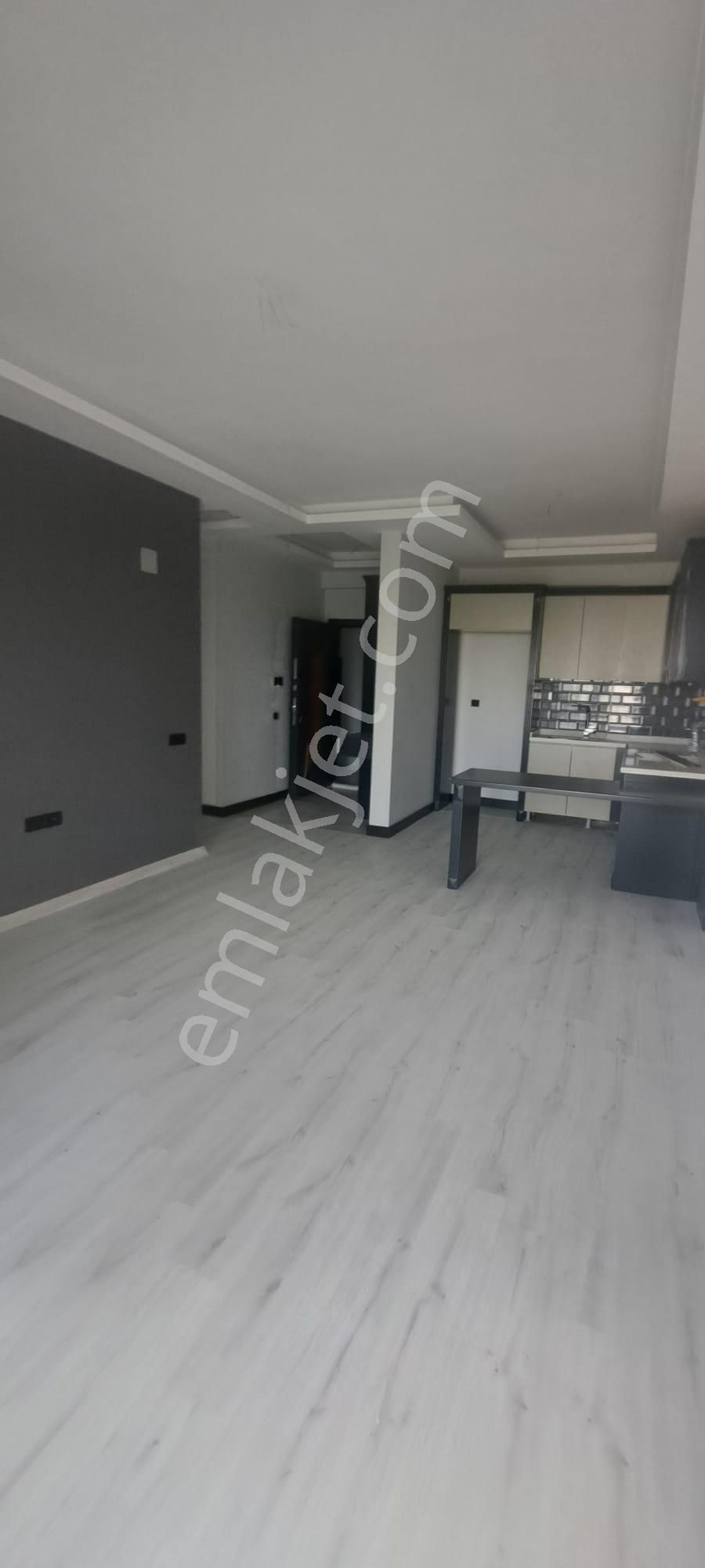 Tece Deniz Mah.de Denize Yürüme Mesafesinde, Havuzlu, G.odalı, Ebeveyn Banyolu 2+1 Daire - Görsel 9